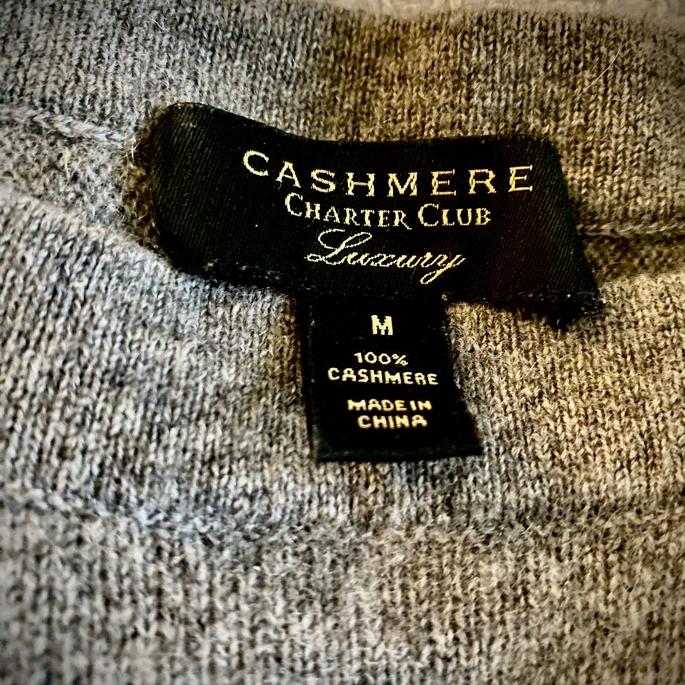 Medium Cashmere Crewneck Sweater in Heather Gray w/ Pink Stripes